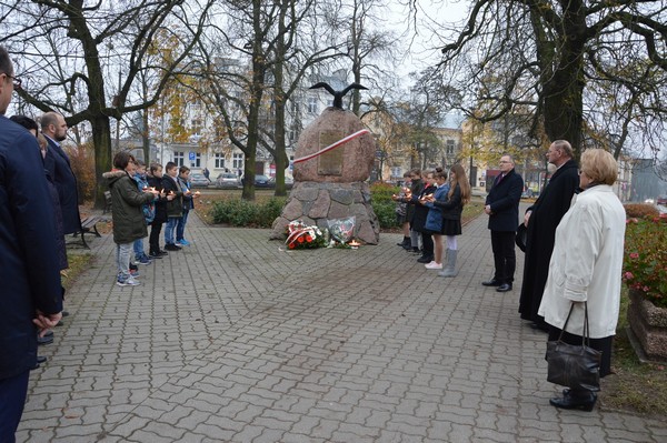 Bohaterowie Niepodległości na czele z Ignacym Mościckim