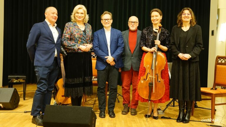 Uroczyste obchody rocznicy urodzin i śmierci Zygmunta Krasińskiego w Opinogórze