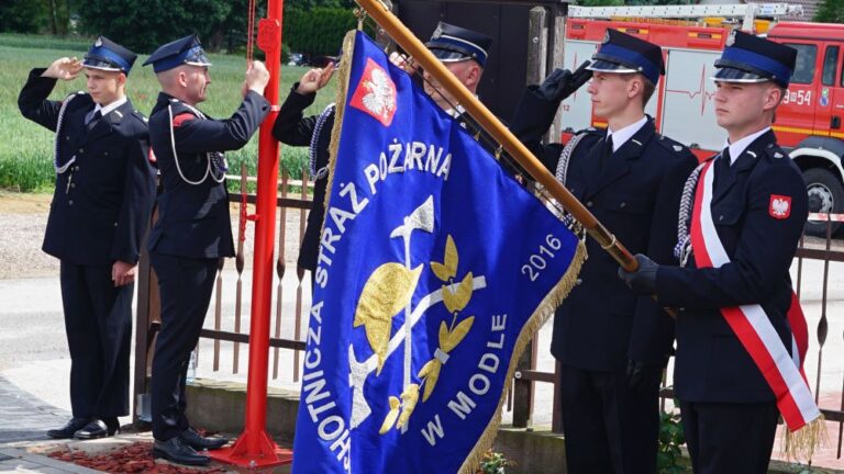 Strażacy z OSP Modła, Gmina Ciechanów świętowali 100-lecie jednostki