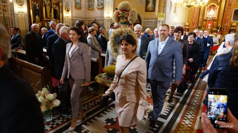 Mieszkańcy Łopacina podziękowali za tegoroczne plony – dożynki parafialne 2026