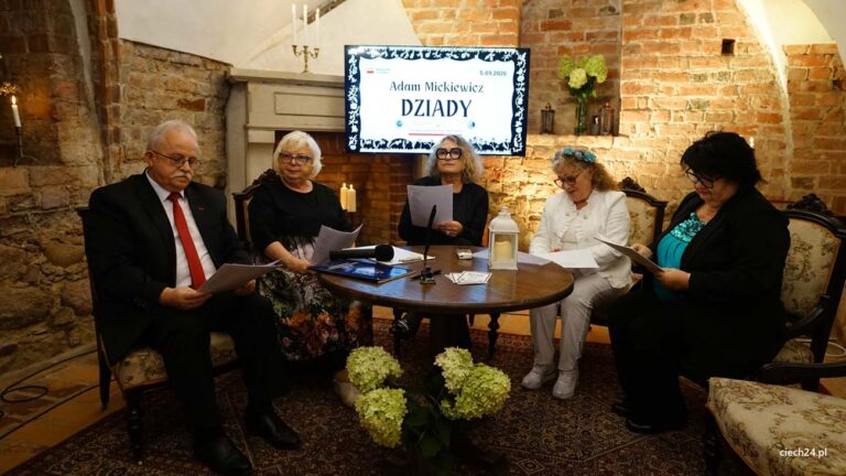 „Dziady” zabrzmiały w ciechanowskim zamku. Narodowe Czytanie 2026