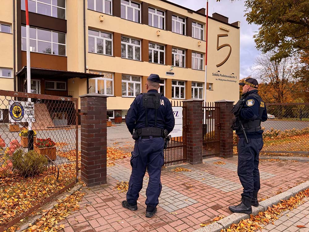 Krwawy tydzień na Mazowszu. Seria ataków w szkołach postawiła służby w stan najwyższej gotowości